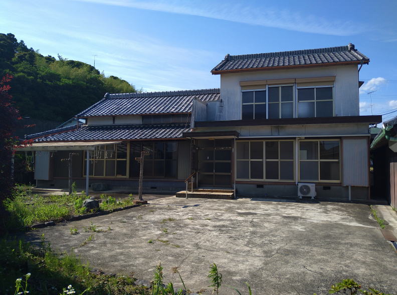 袋井市国本の中古住宅をお預かりしました!