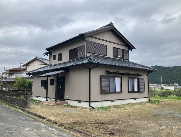 掛川市寺島の中古住宅をお預かりしました。