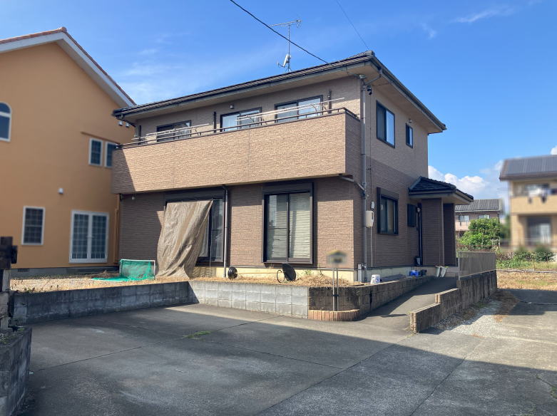 掛川市吉岡の中古住宅をお預かりしました。