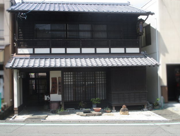 掛川市日坂の中古住宅をお預かりしました